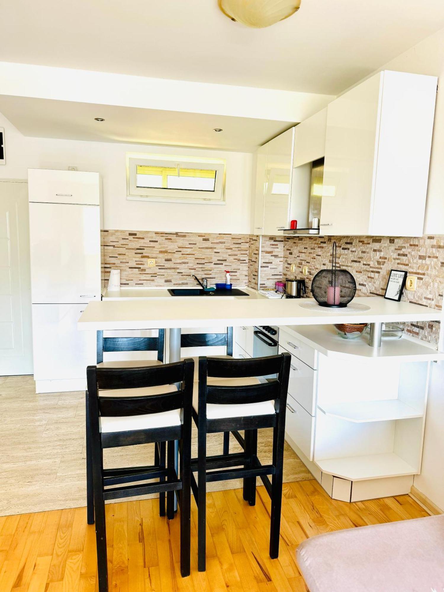 טרביניה Apartman Srna מראה חיצוני תמונה