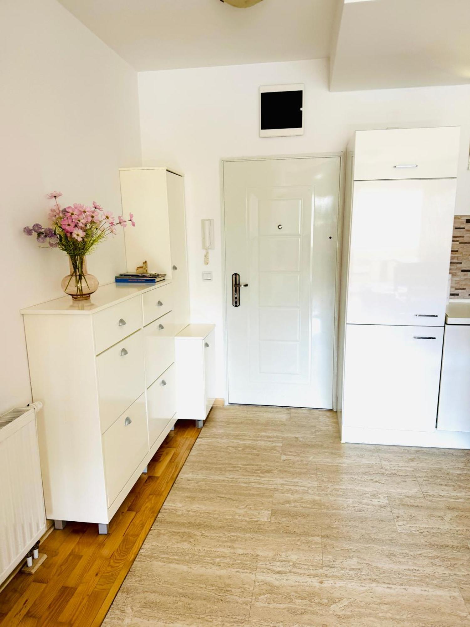 טרביניה Apartman Srna מראה חיצוני תמונה