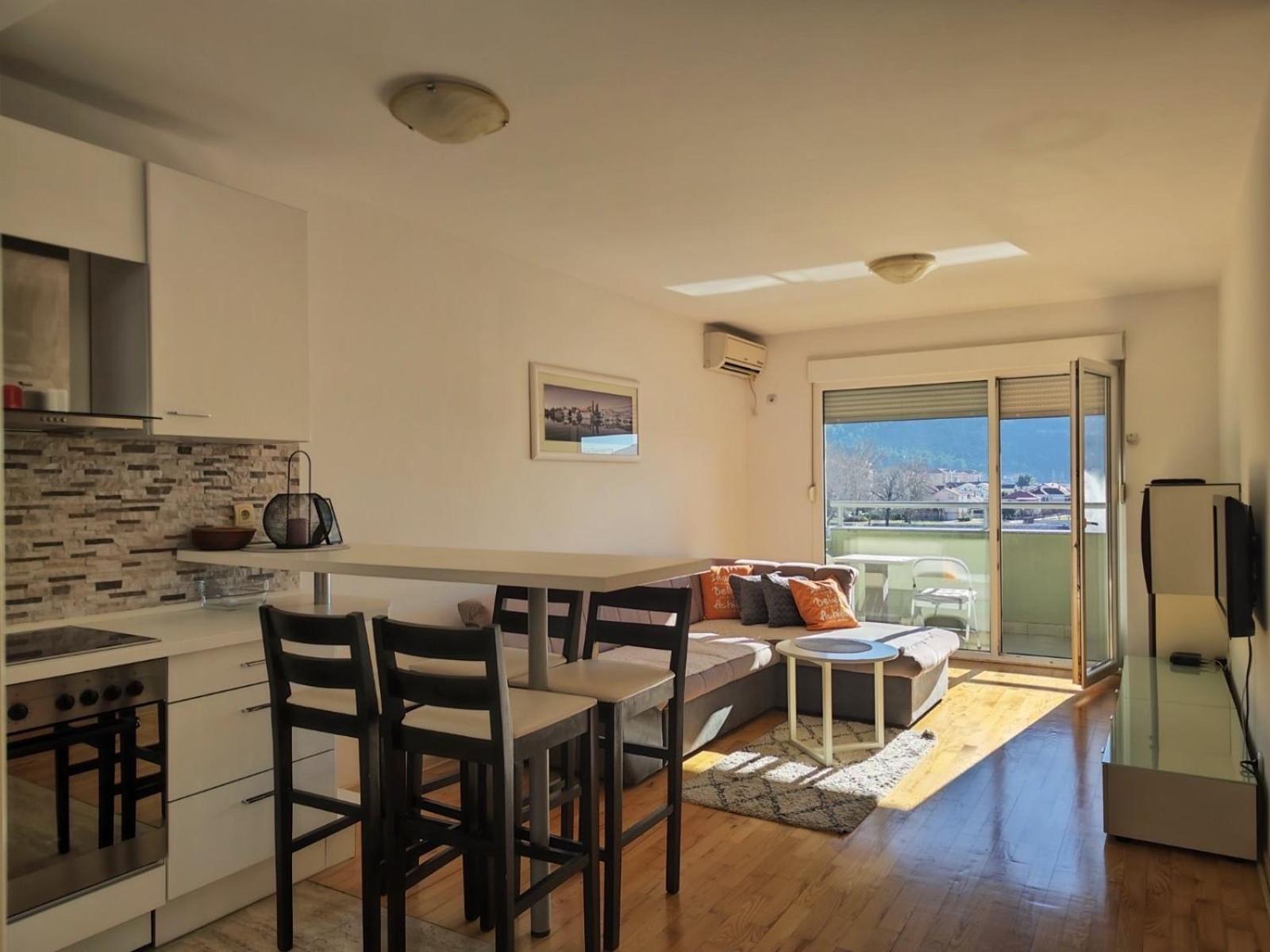 טרביניה Apartman Srna מראה חיצוני תמונה